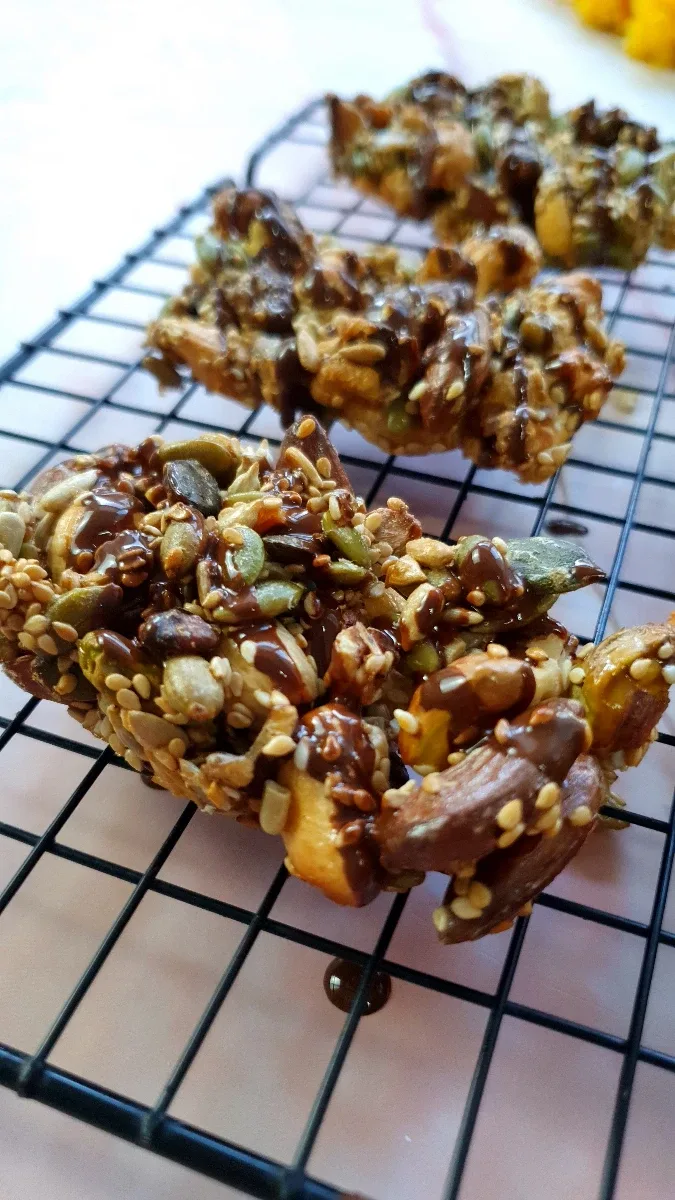 Homemade Nut & Seed Energy Bars