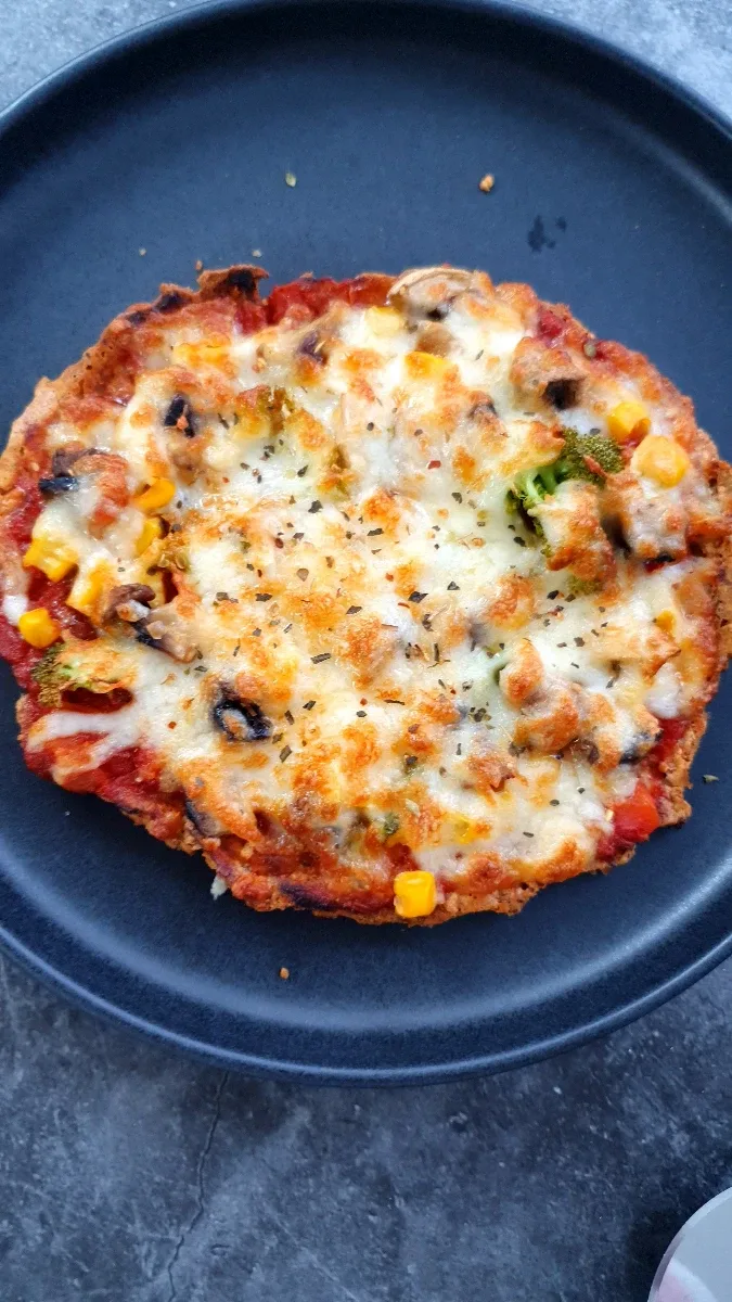 Crispy Paneer Pizza (No Flour)