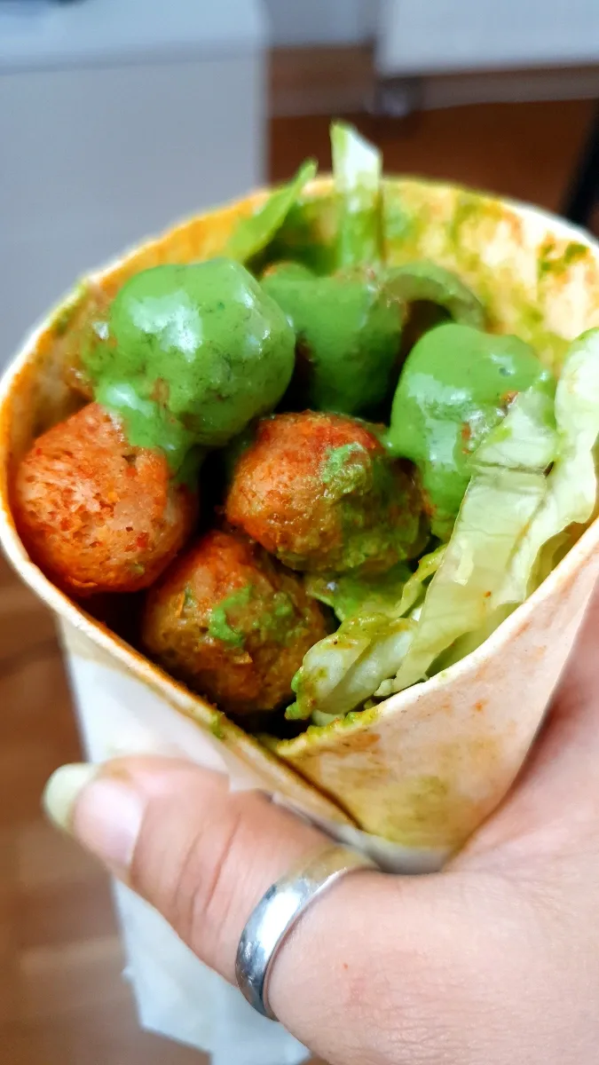 Soya Chunks Roll with Fresh Green Chutney